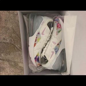 Nike Air 270 Floral print